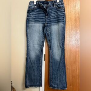Buckle daytrip jeans 32 waist.